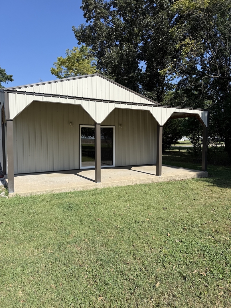 main property photo 13