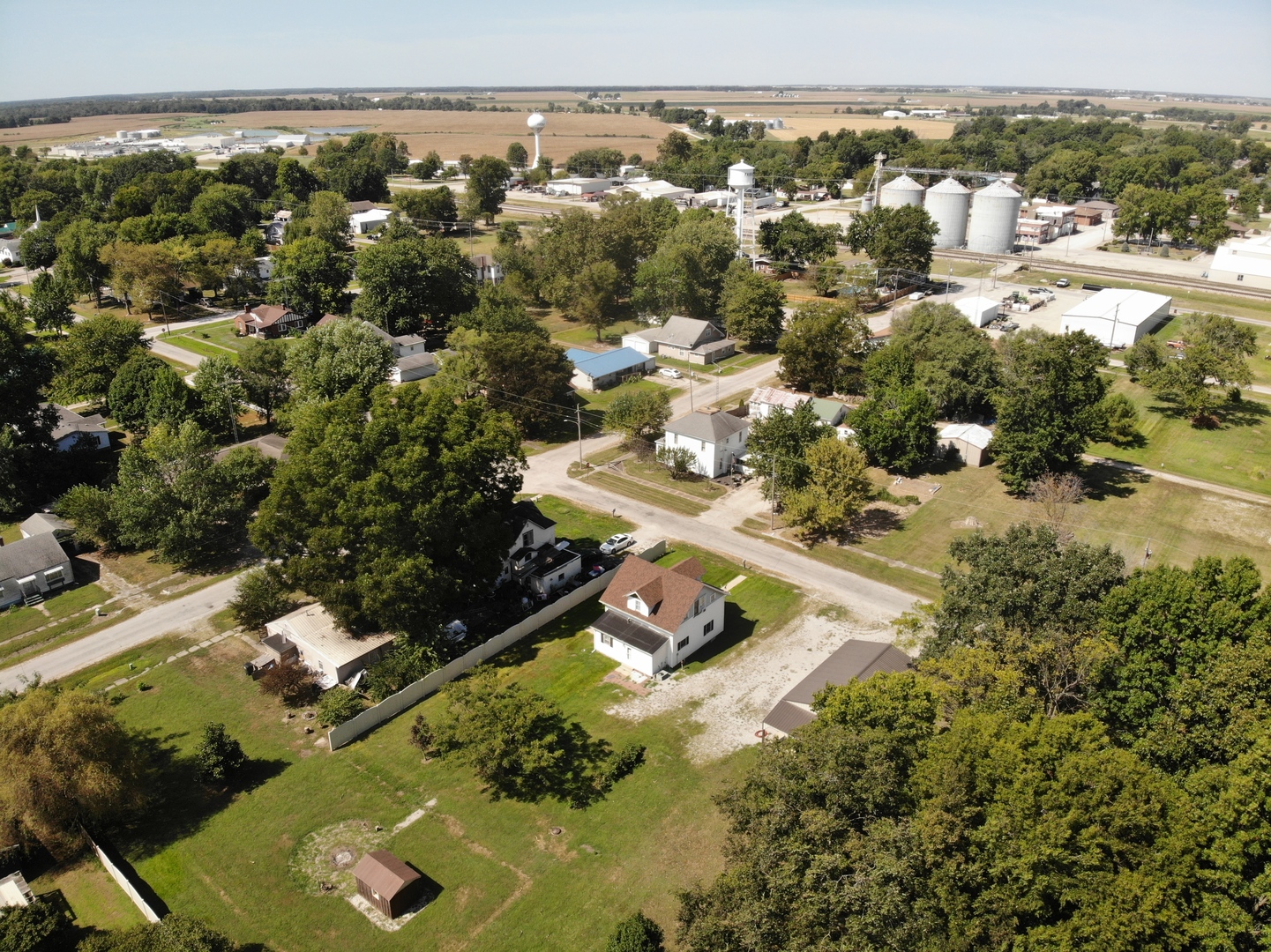 main property photo 8