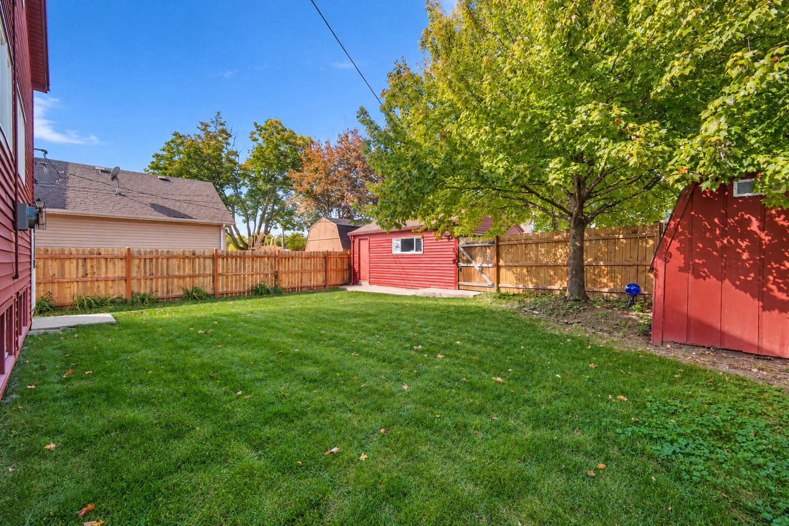 main property photo 40