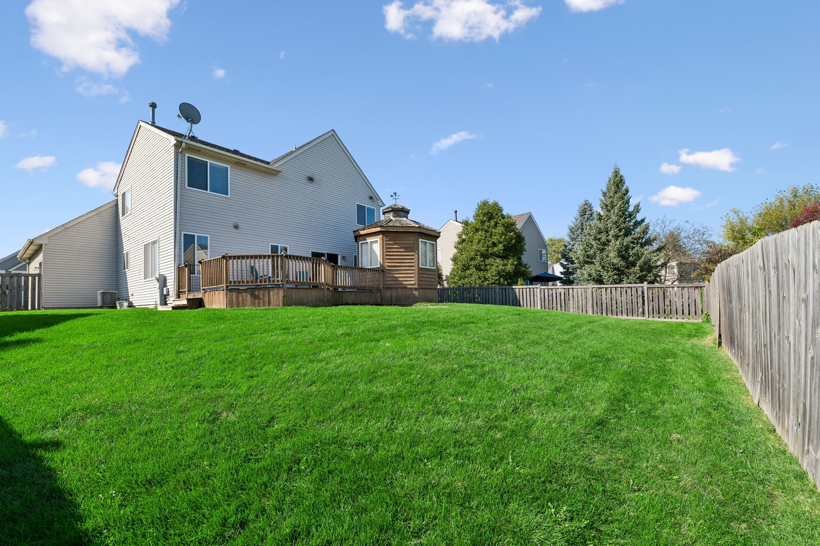 main property photo 19