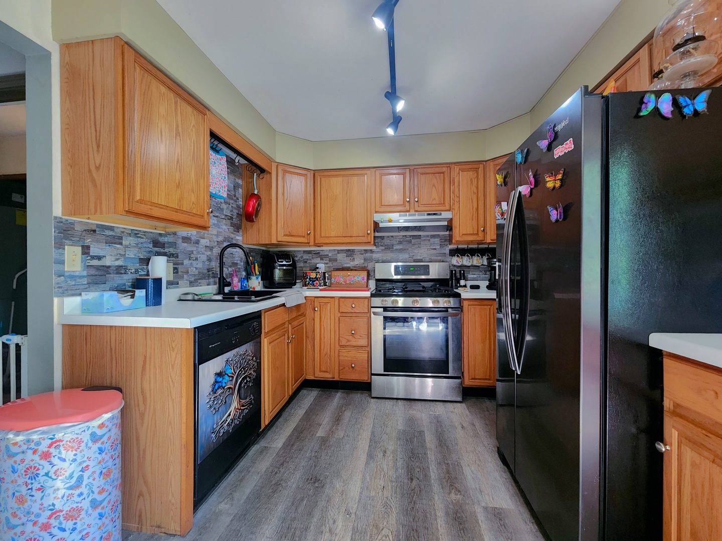 main property photo 10
