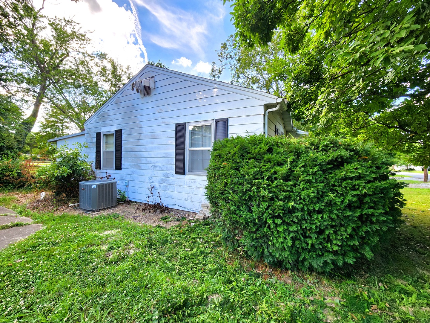main property photo 25