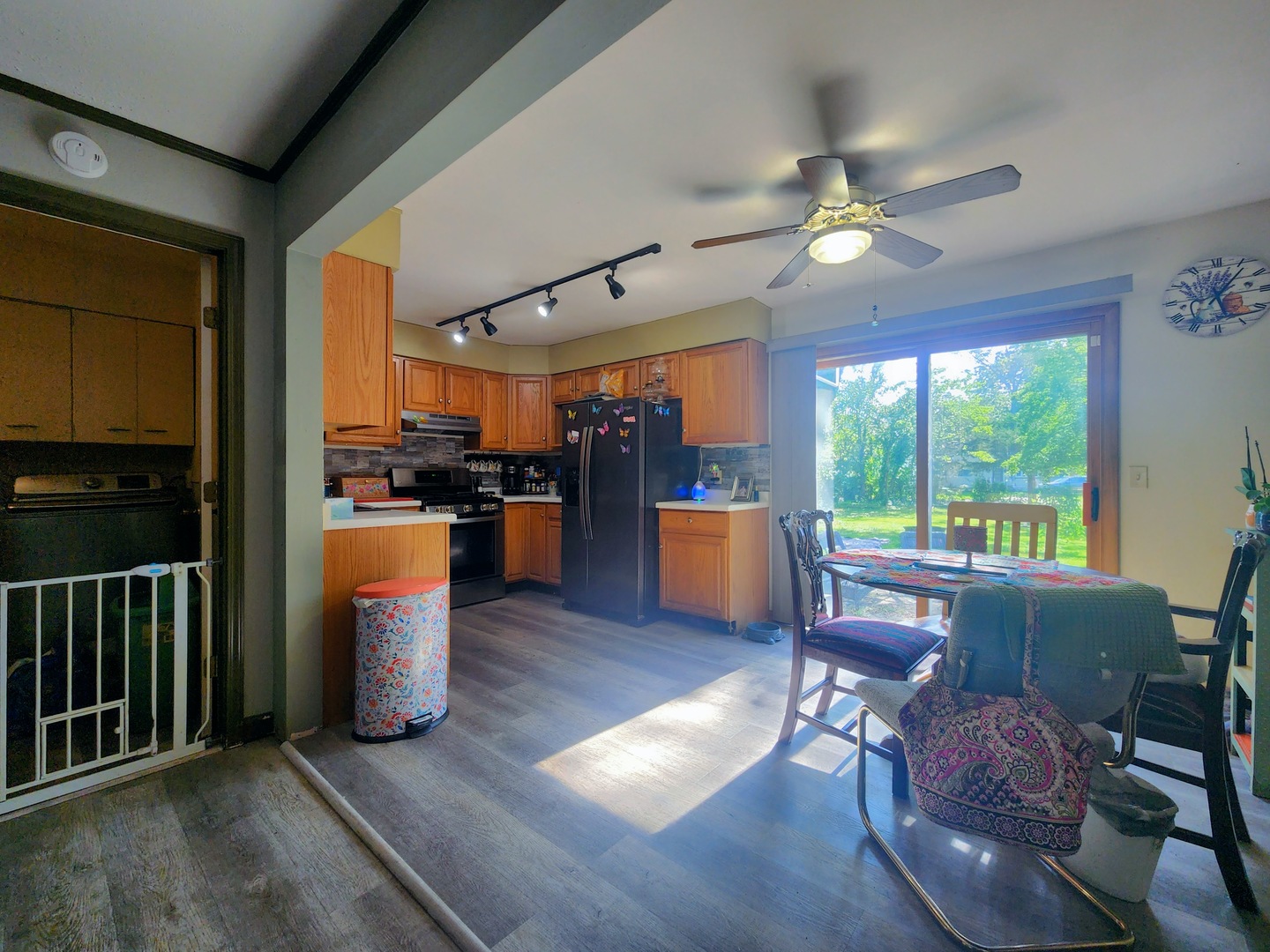 main property photo 7