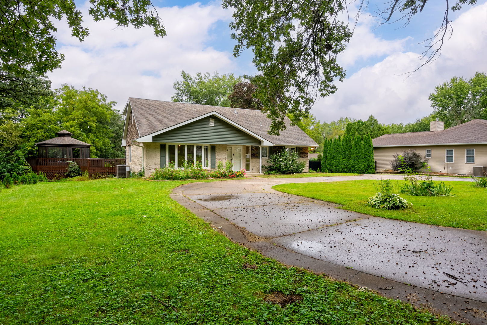 main property photo 41