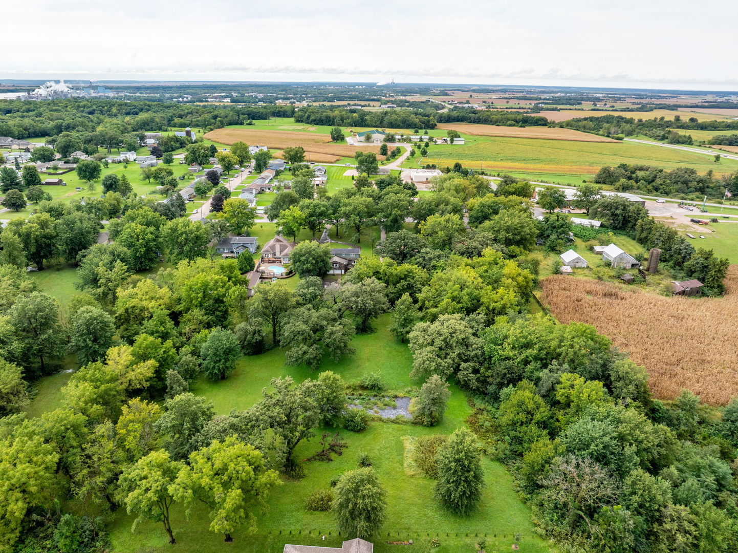 main property photo 45