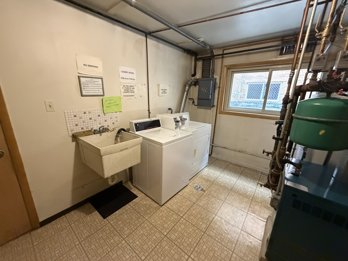 main property photo 10