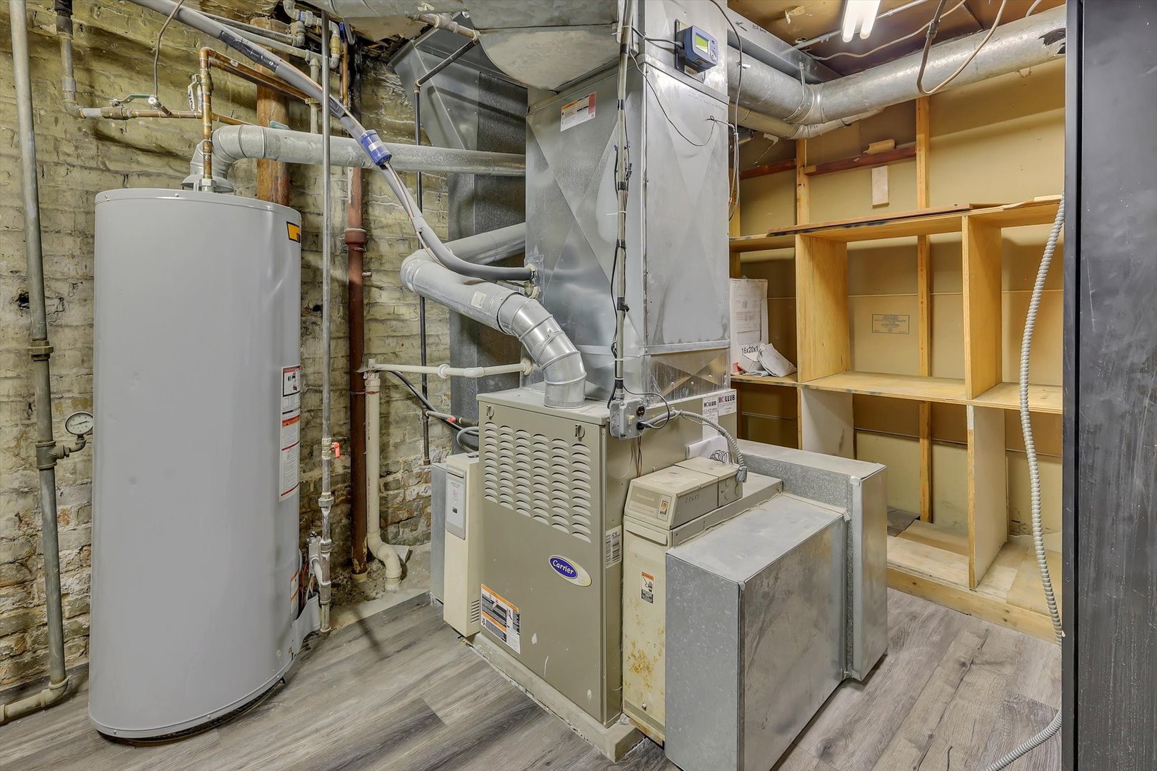 main property photo 50