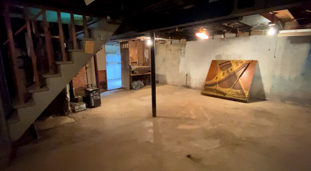 main property photo 14