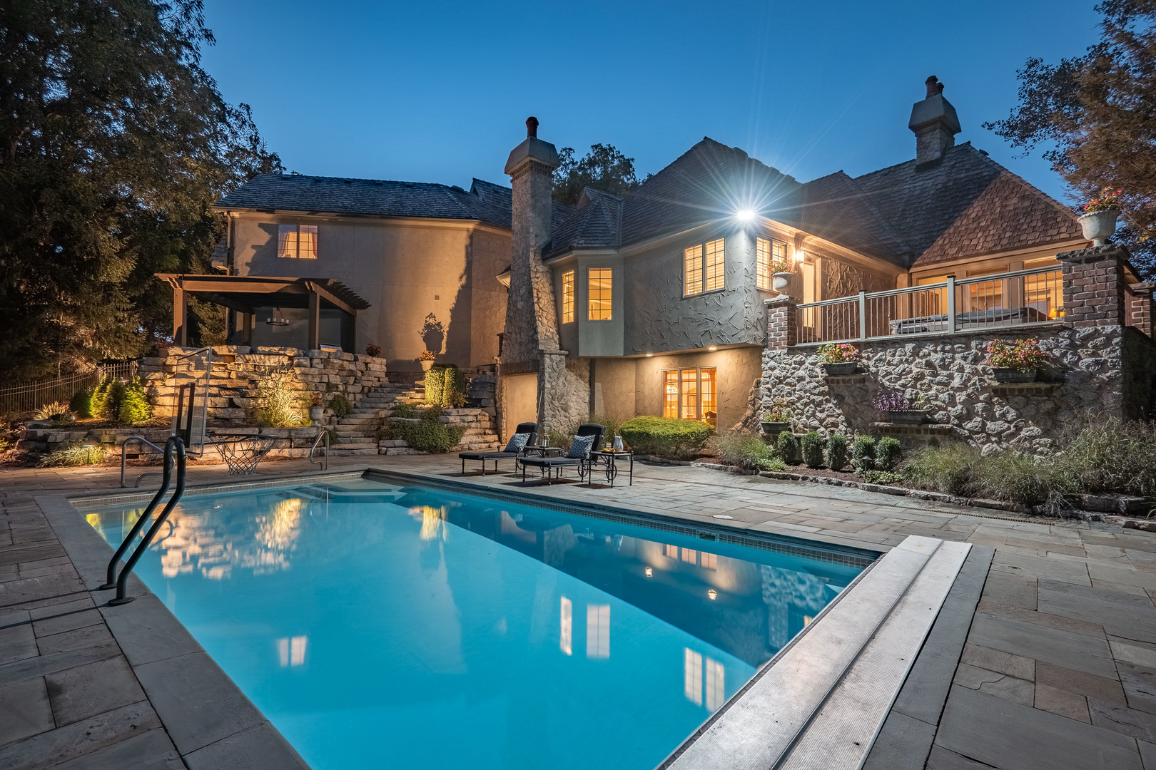 main property photo 37