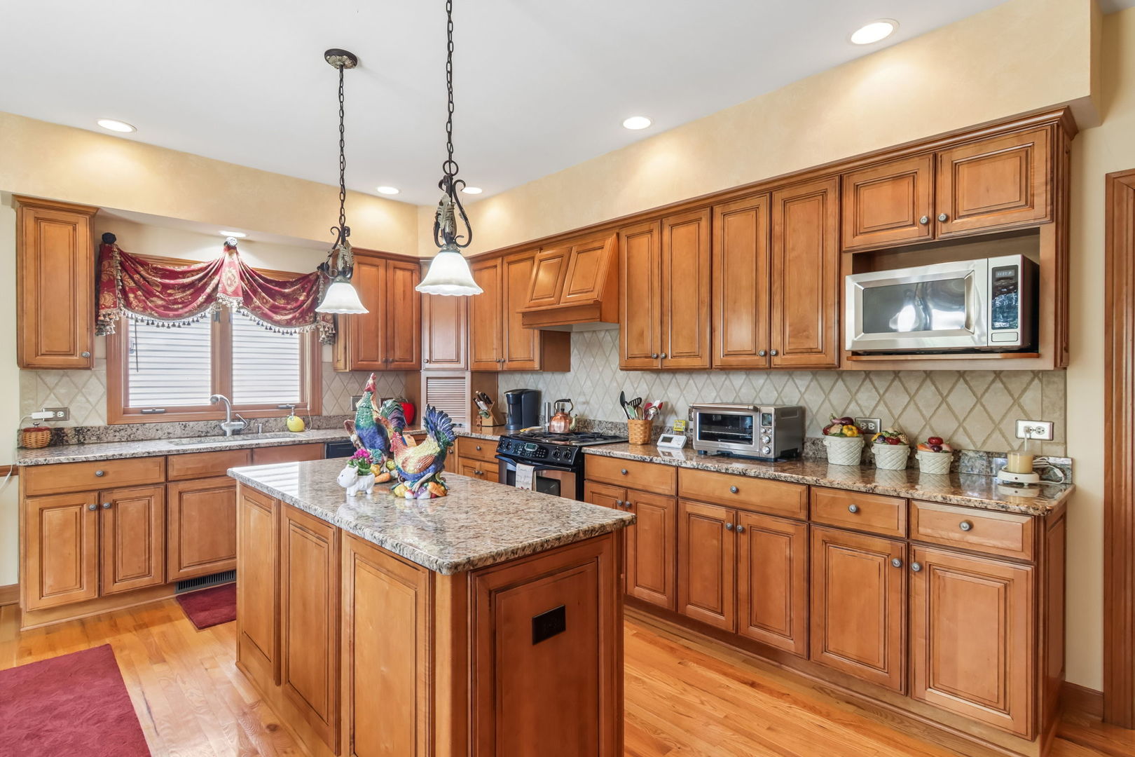 main property photo 15