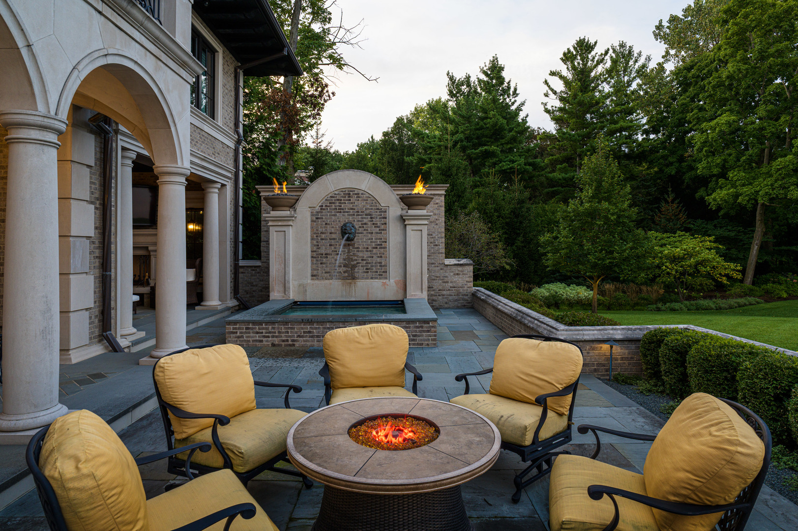 main property photo 32