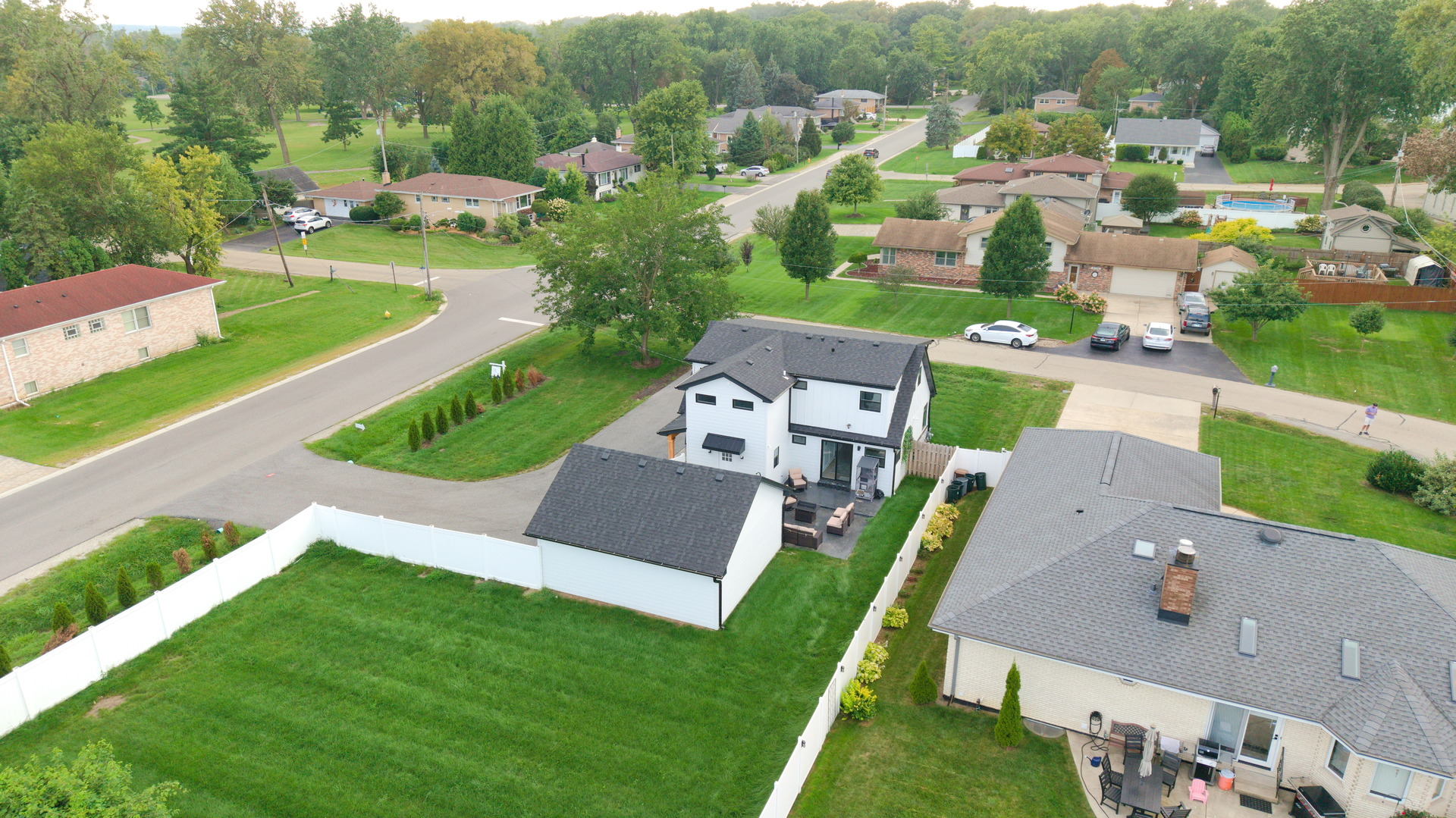 main property photo 53