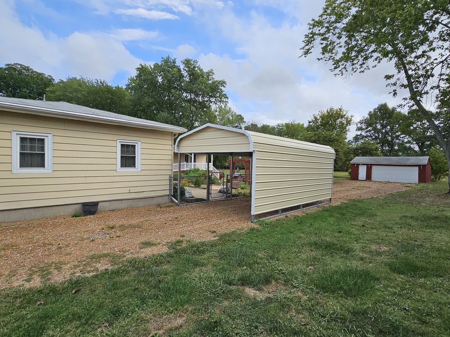 main property photo 7