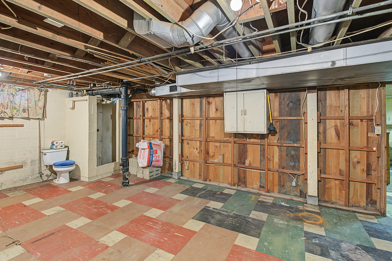 main property photo 45