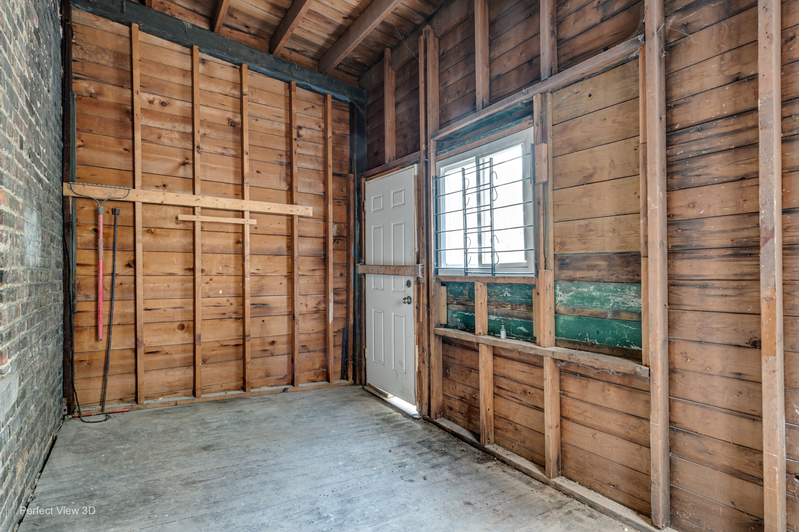 main property photo 18