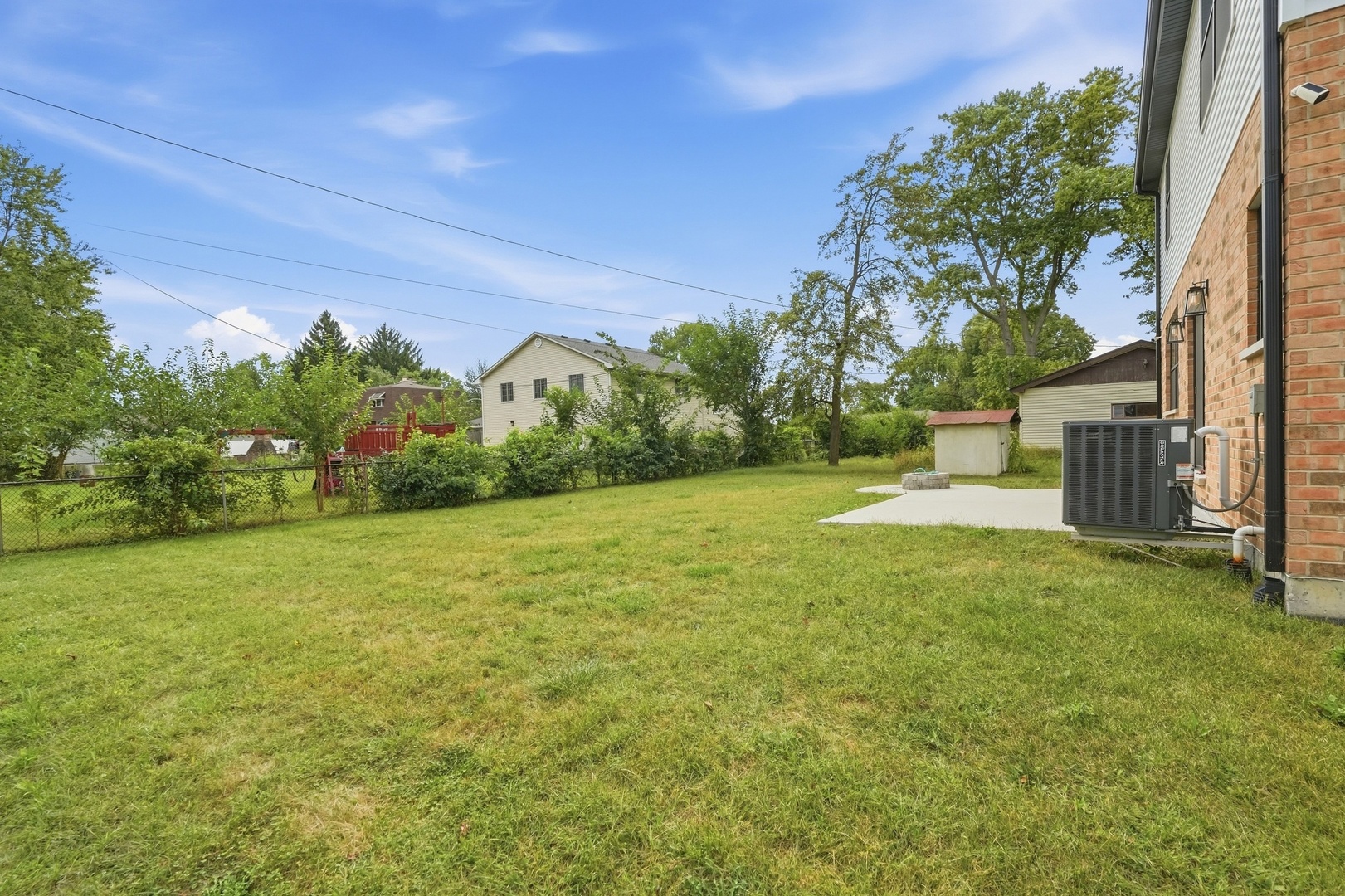 main property photo 33