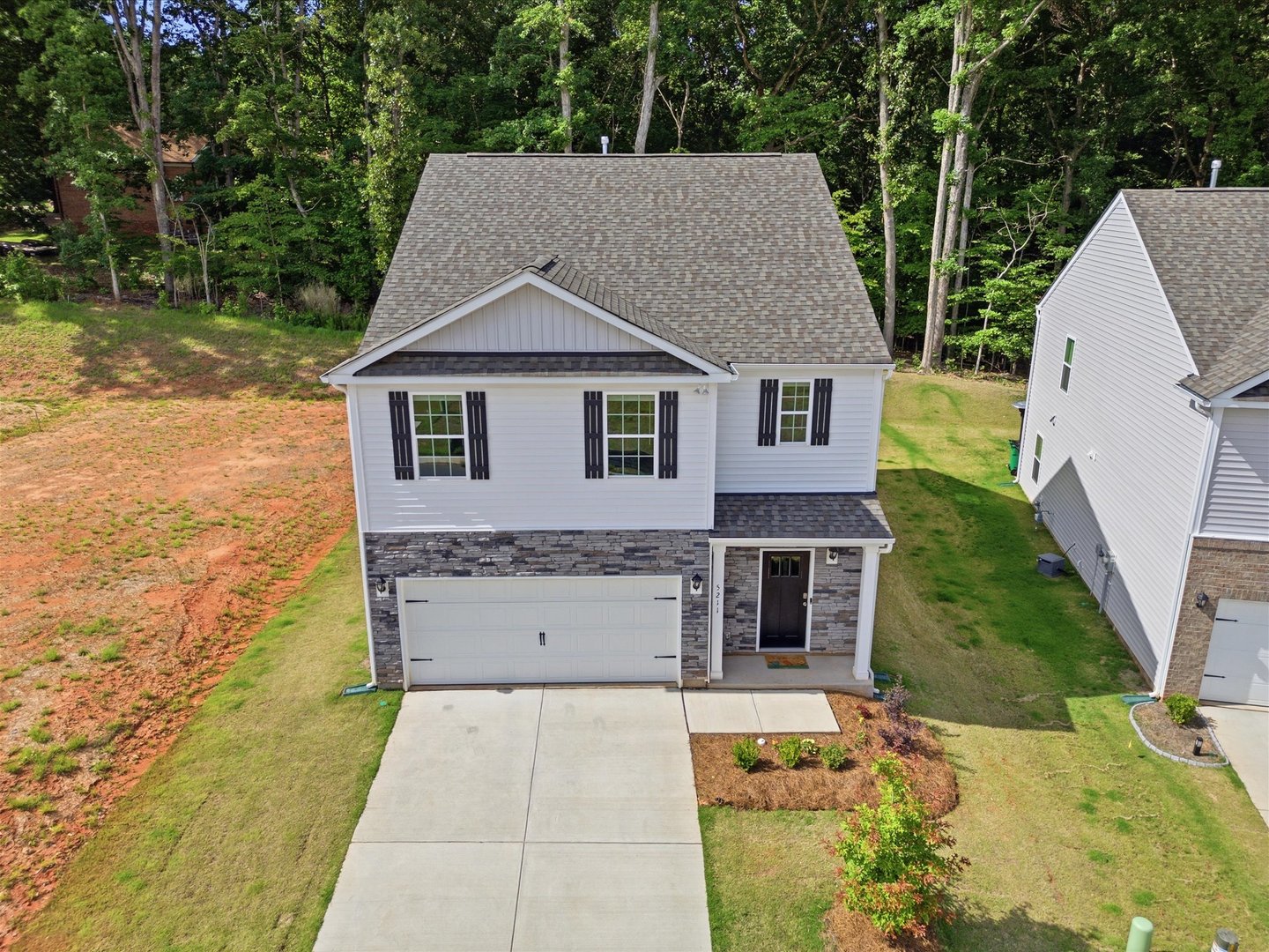 main property photo 41
