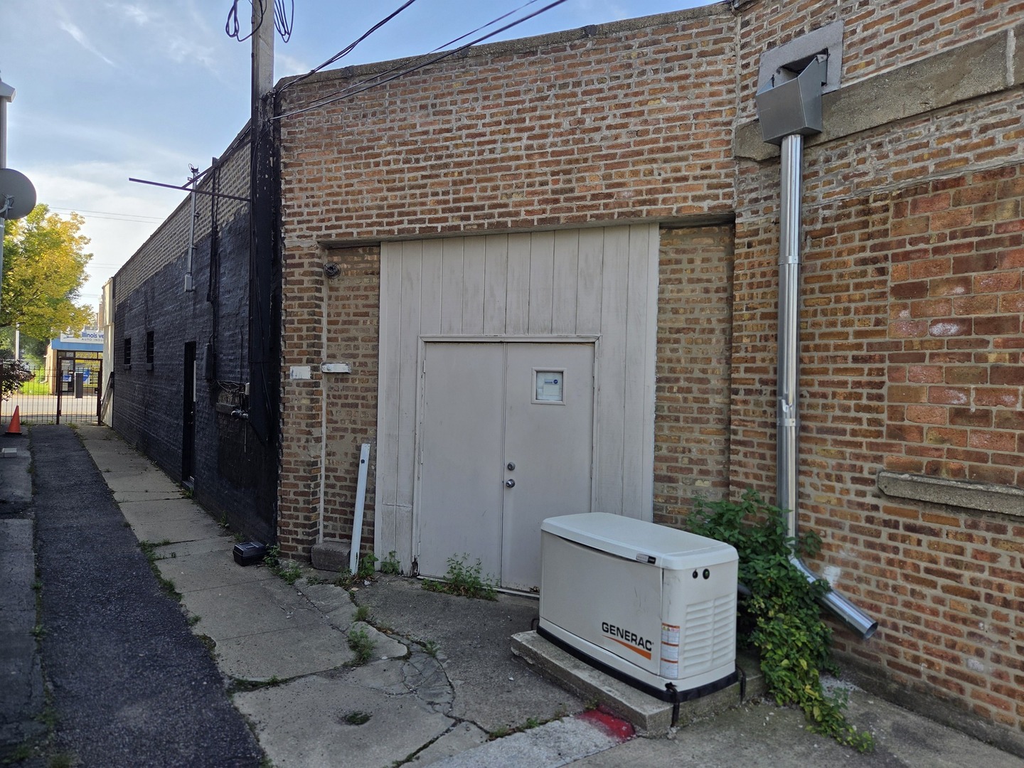main property photo 30