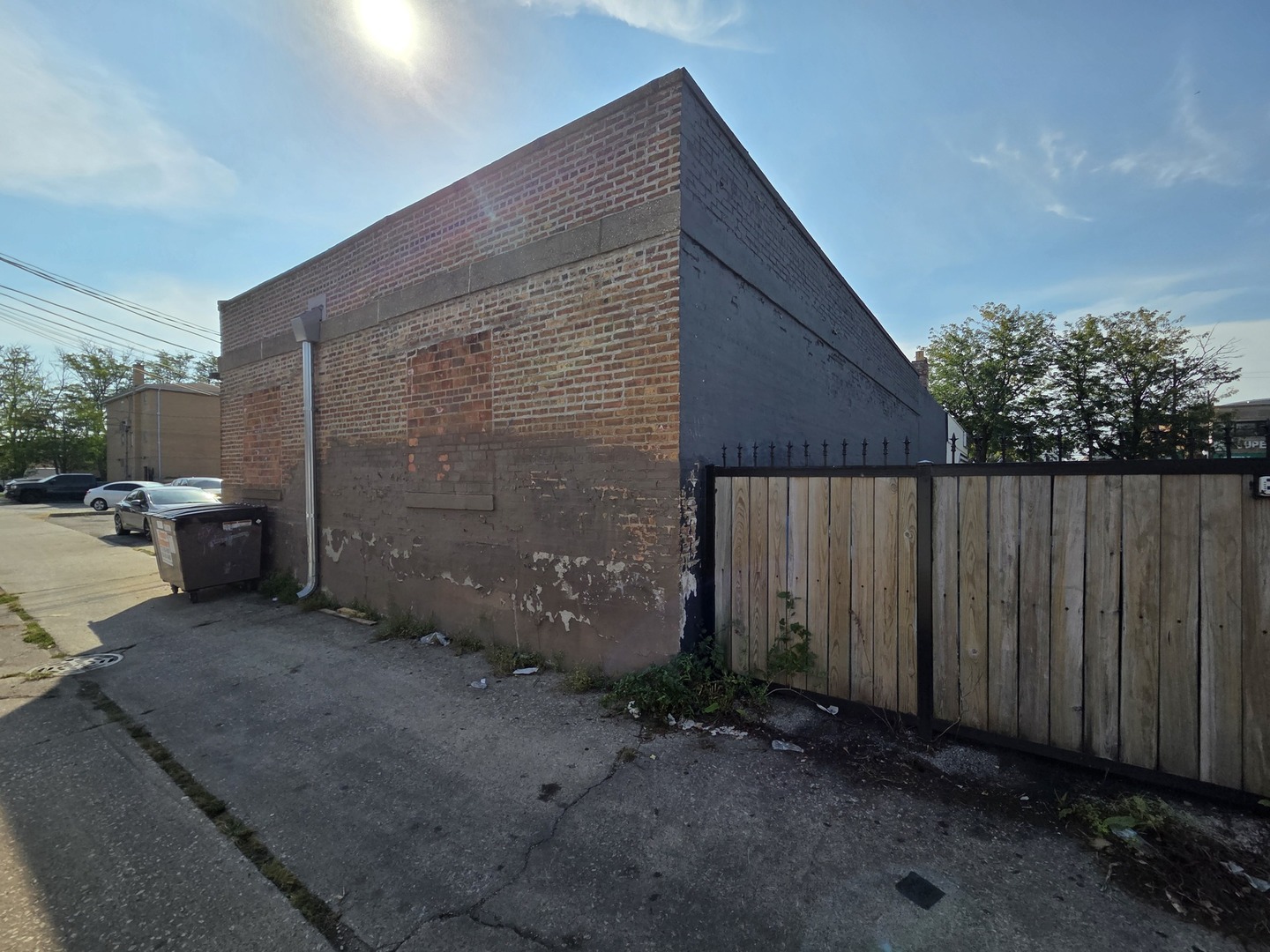main property photo 31