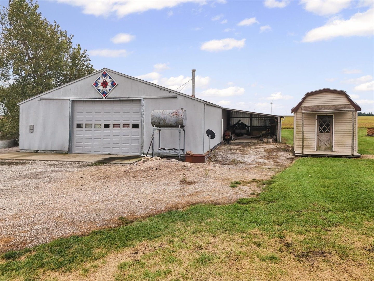 main property photo 45