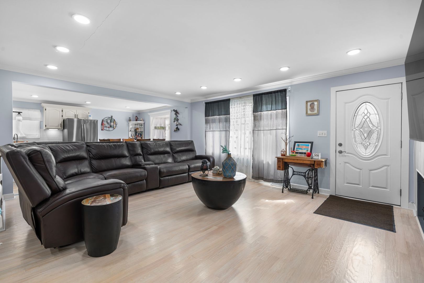 main property photo 8