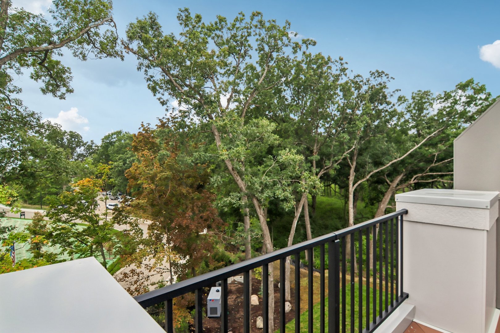 main property photo 45