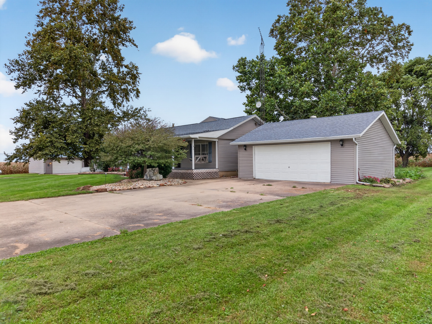 property viewer photo 30