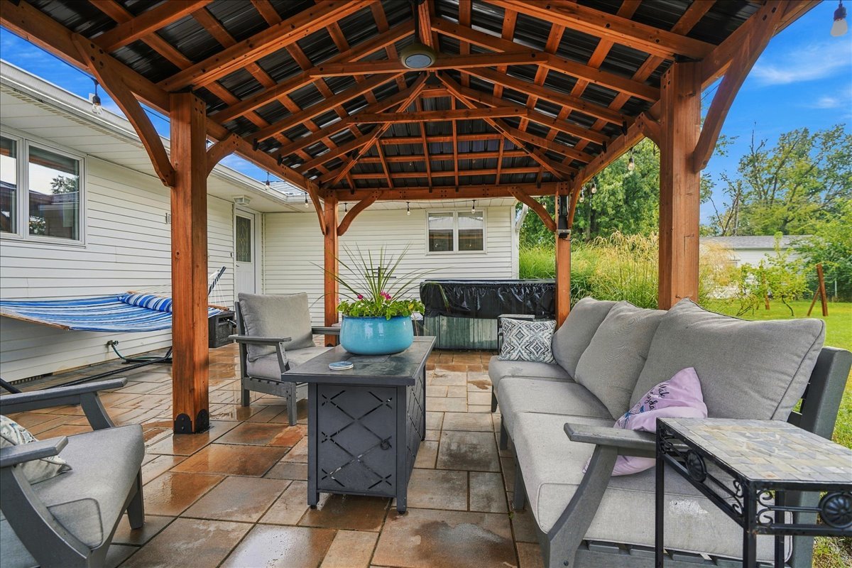 main property photo 43