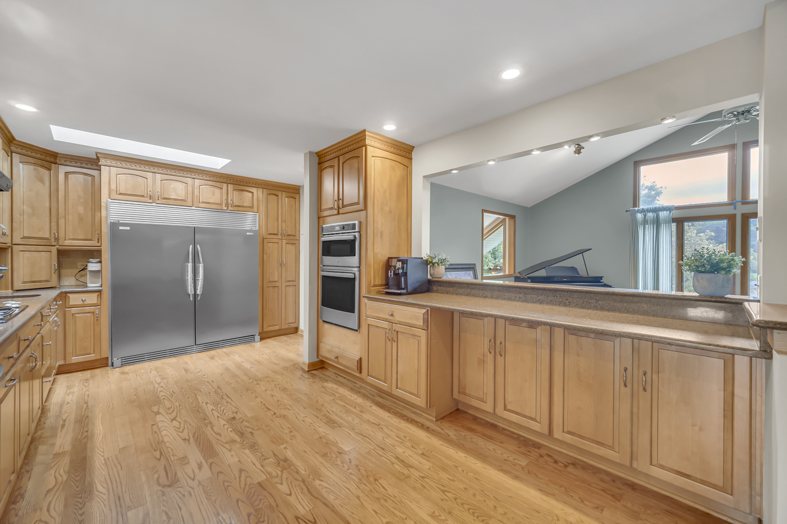 main property photo 14