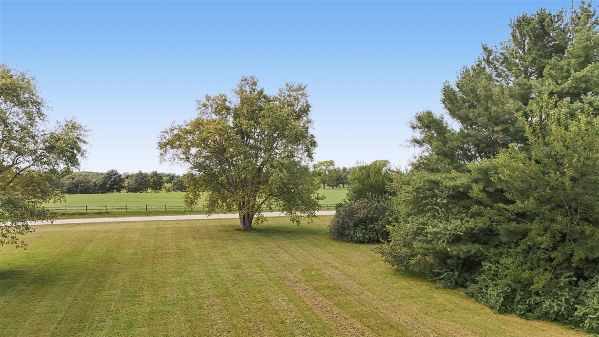 main property photo 10