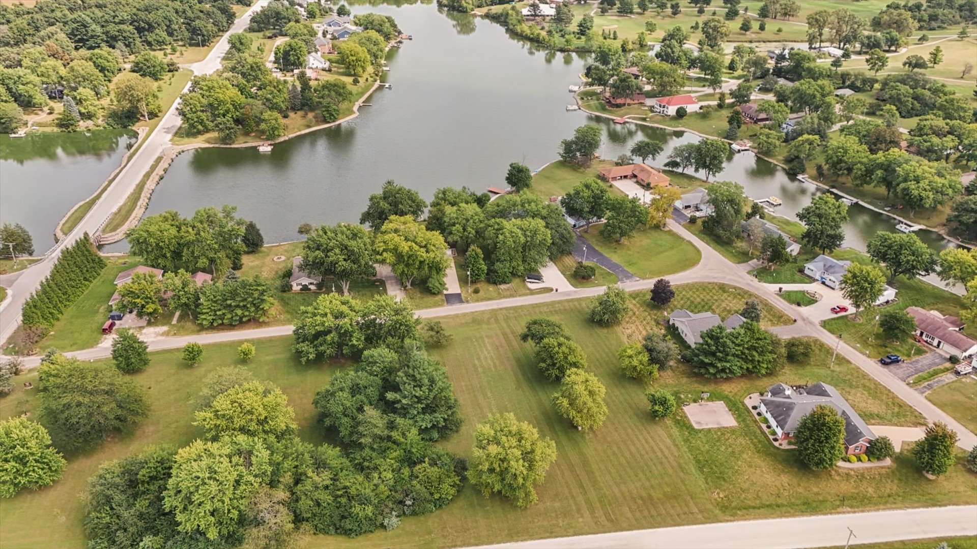 main property photo 13