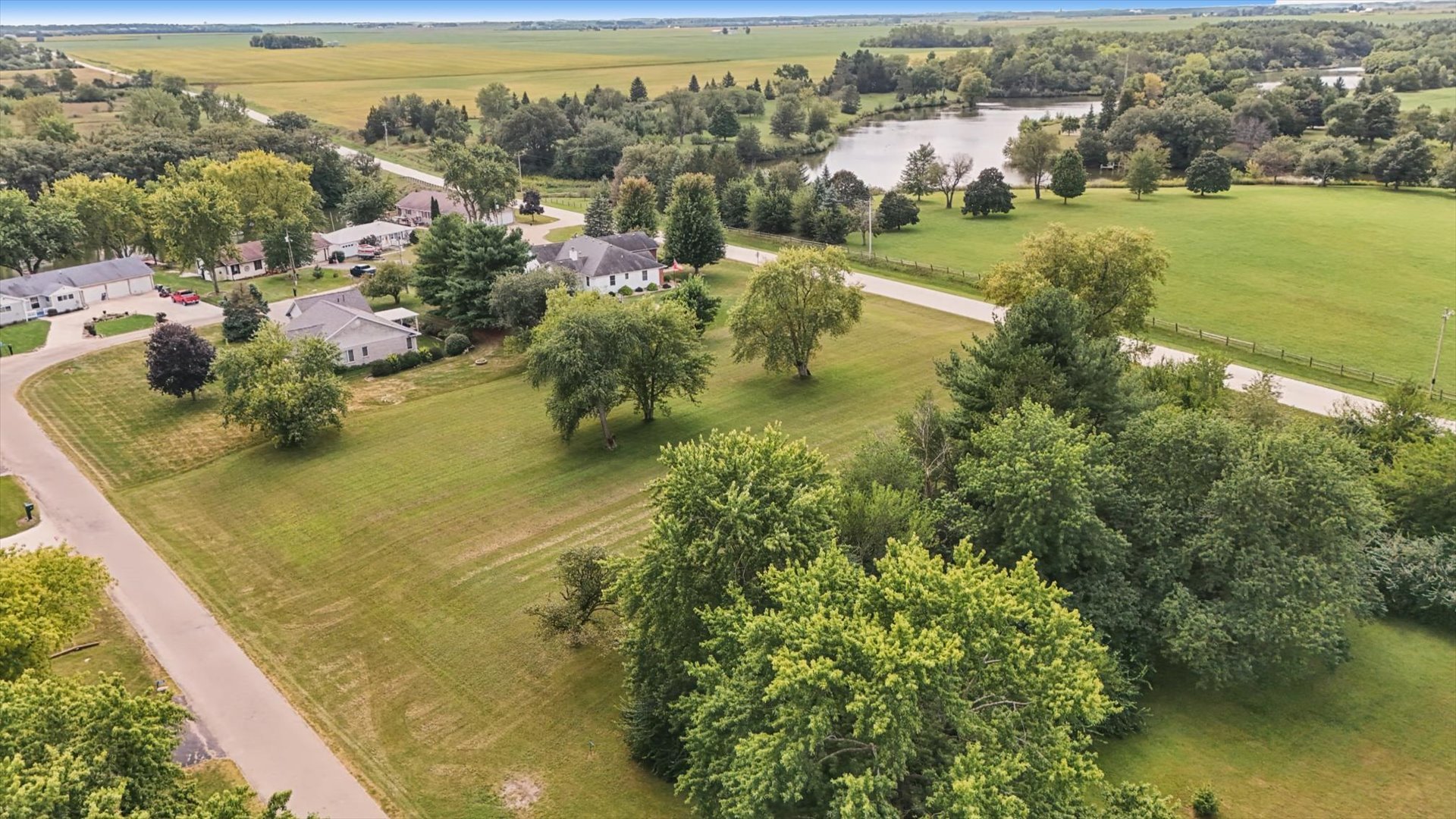 main property photo 19