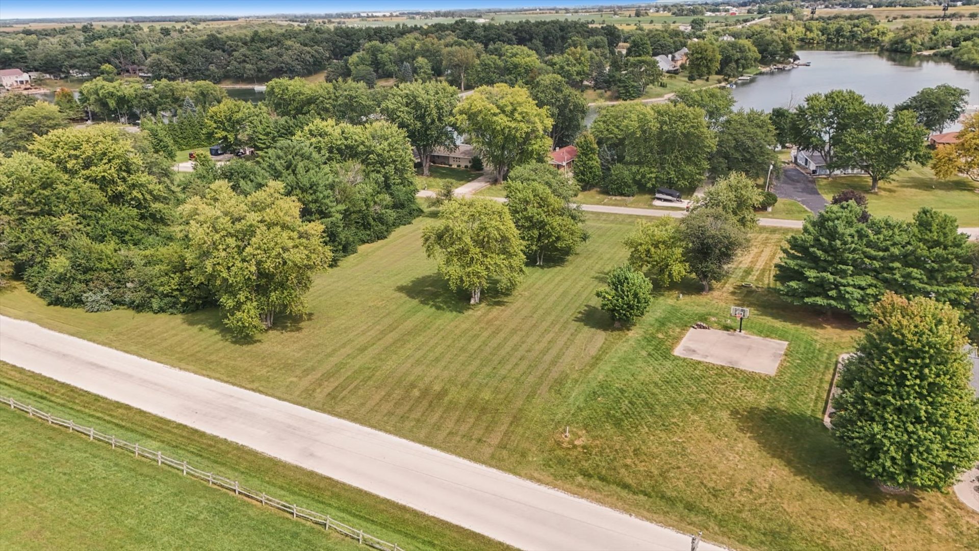 main property photo 23