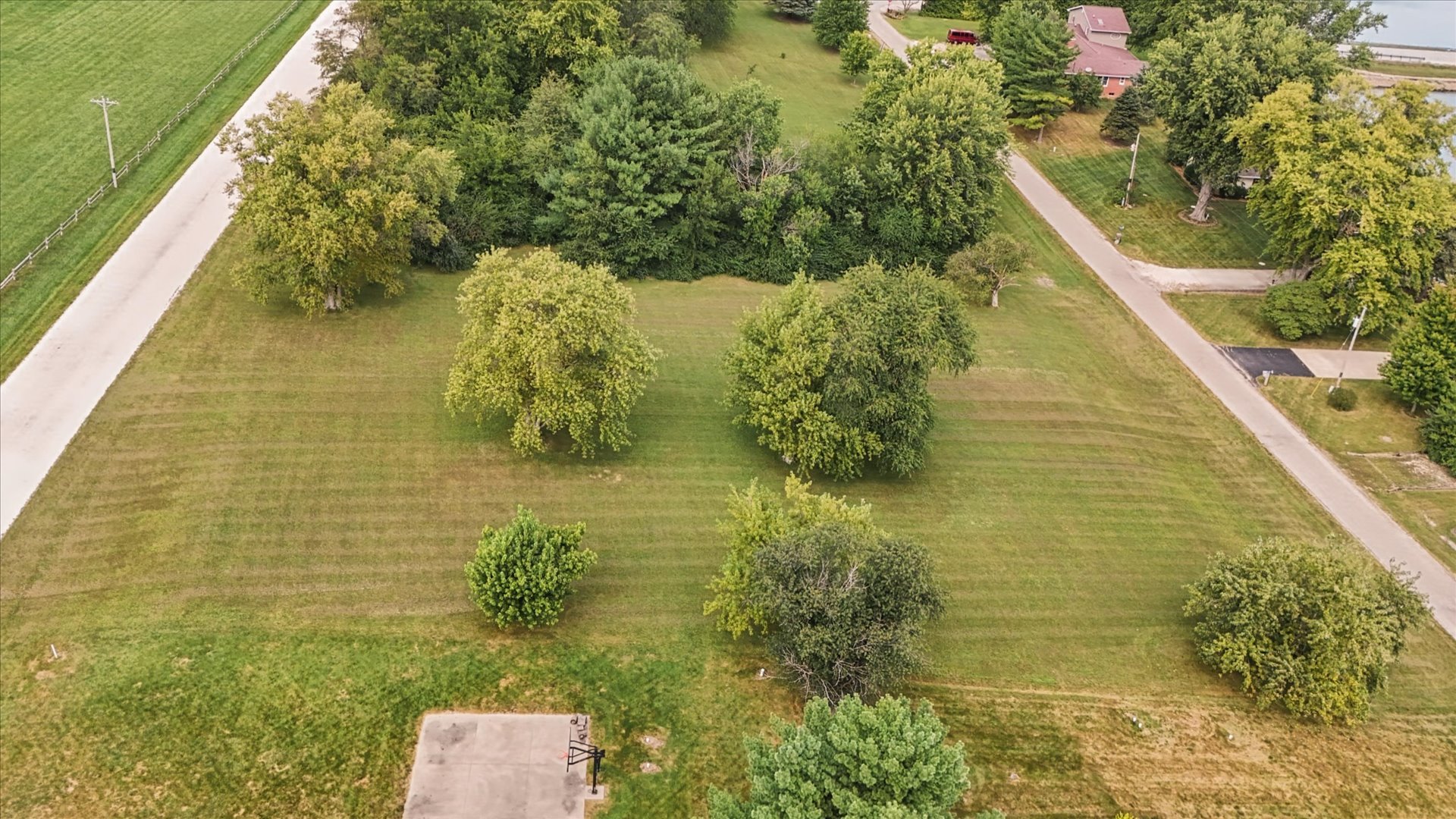 main property photo 7
