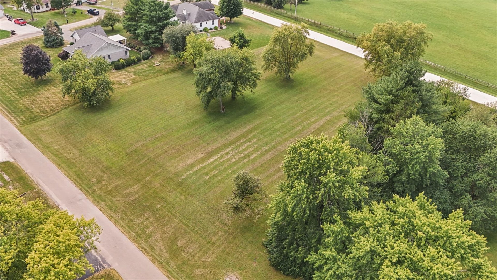 main property photo 9