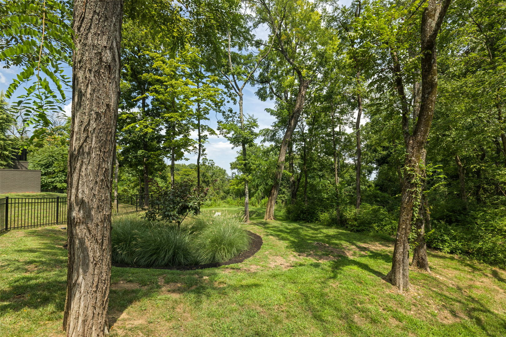 main property photo 75