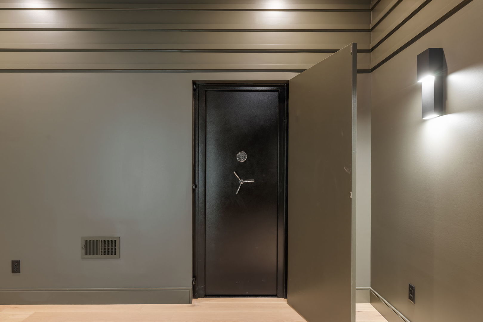 main property photo 81