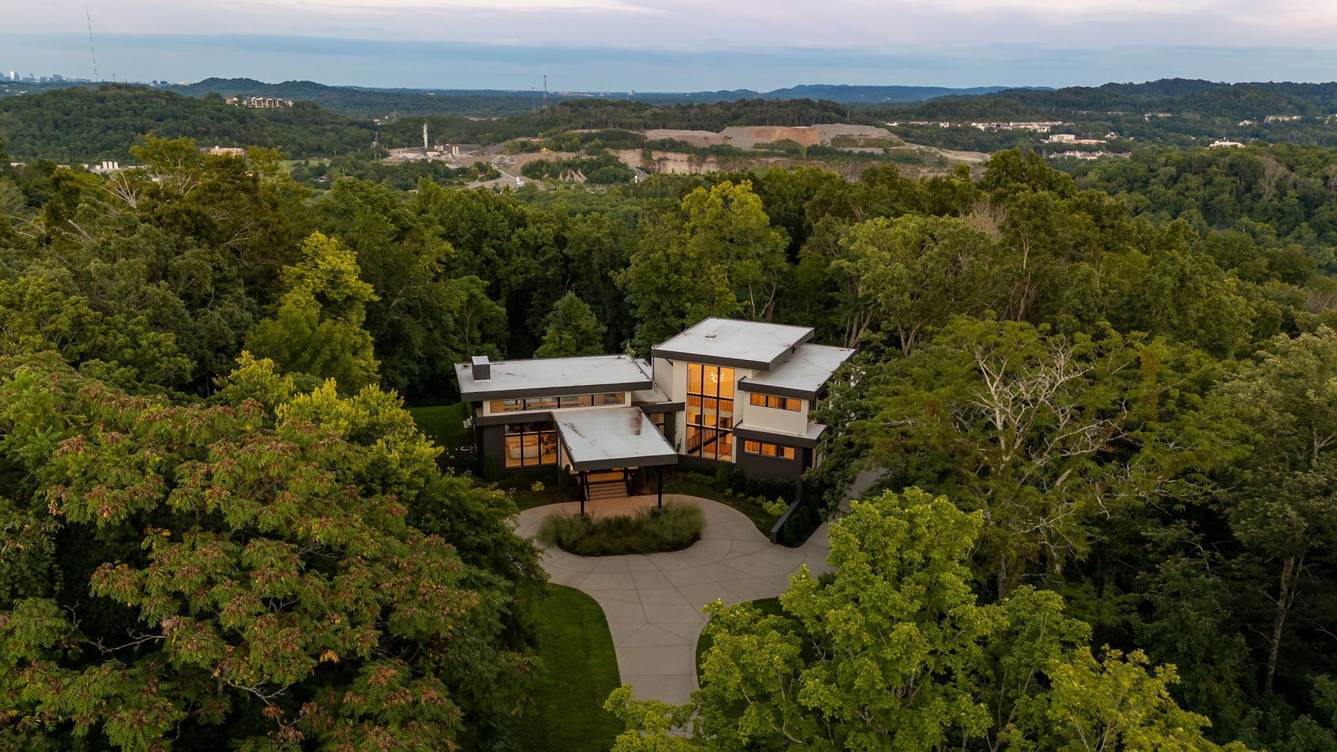 main property photo 89