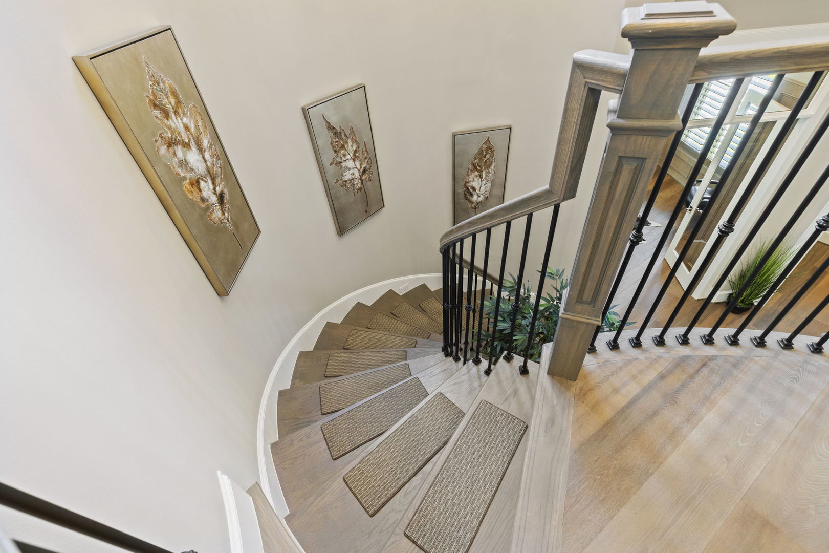 main property photo 26