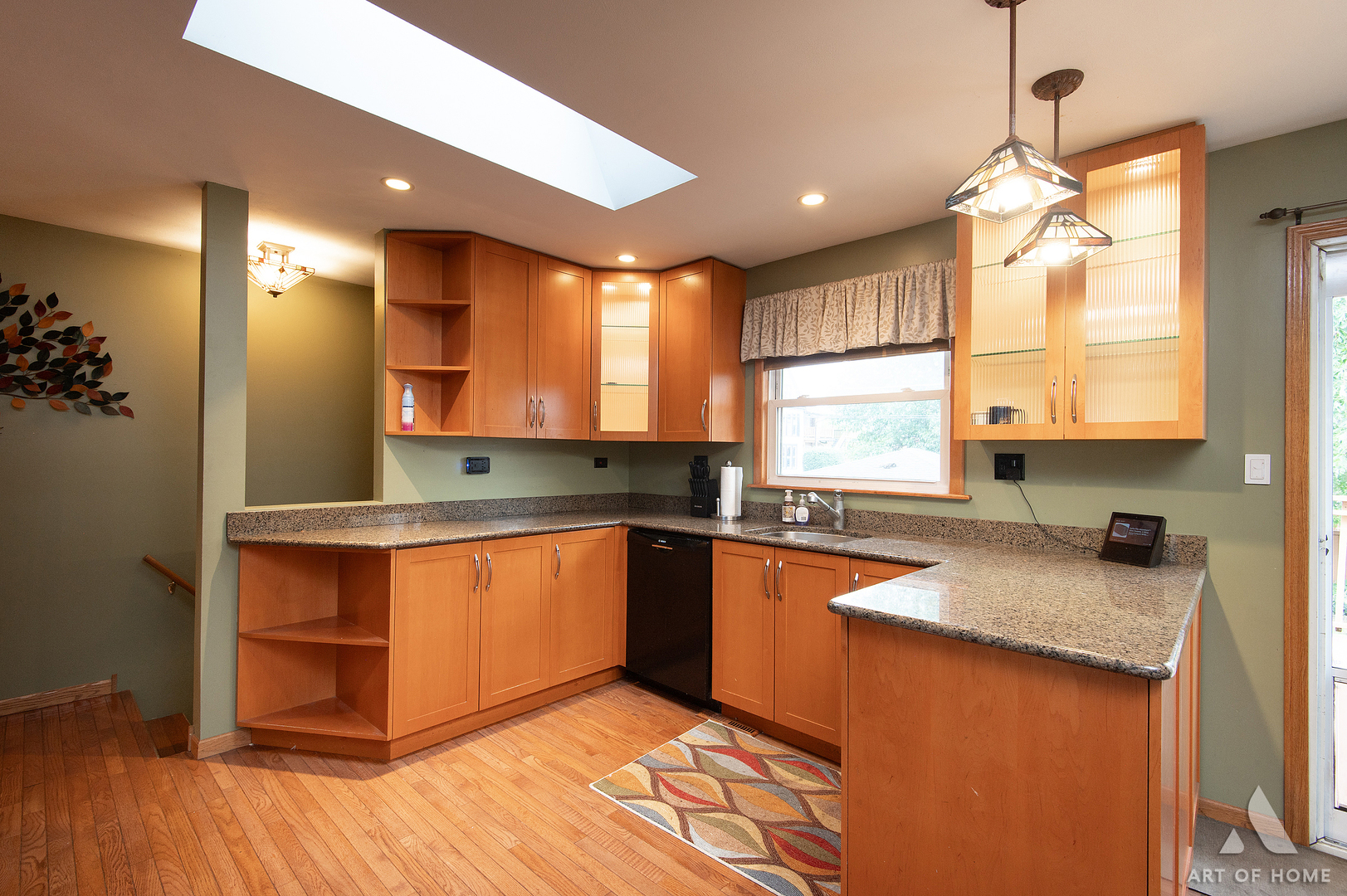 main property photo 11