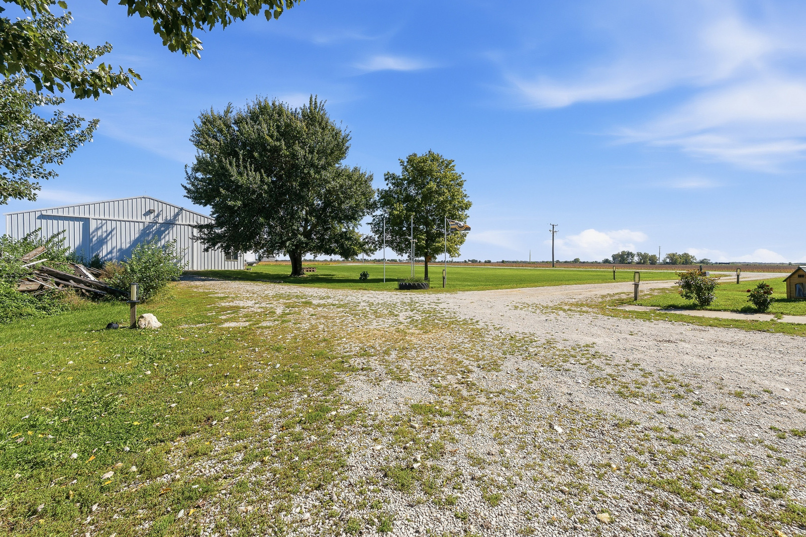 main property photo 94