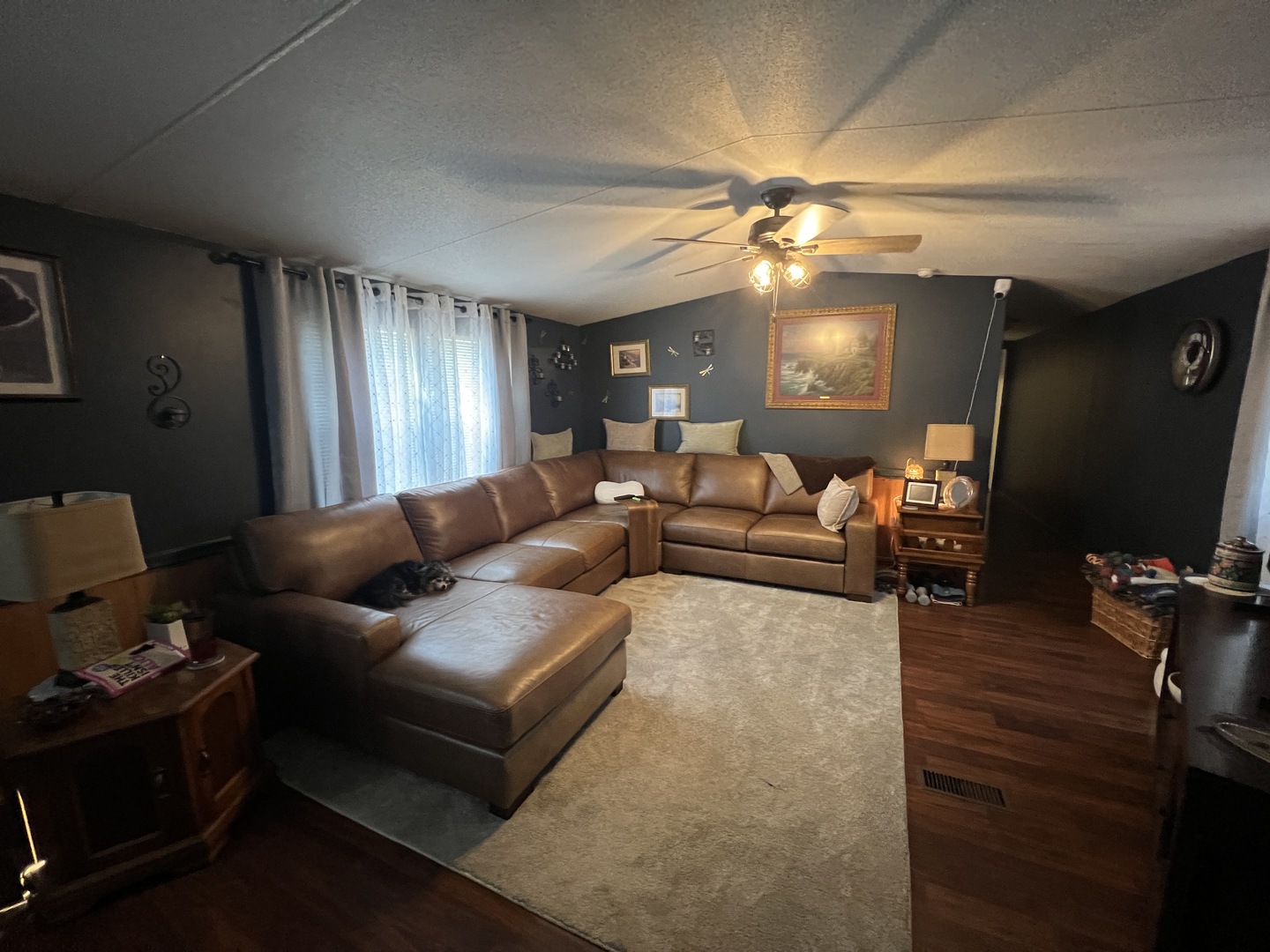 main property photo 3