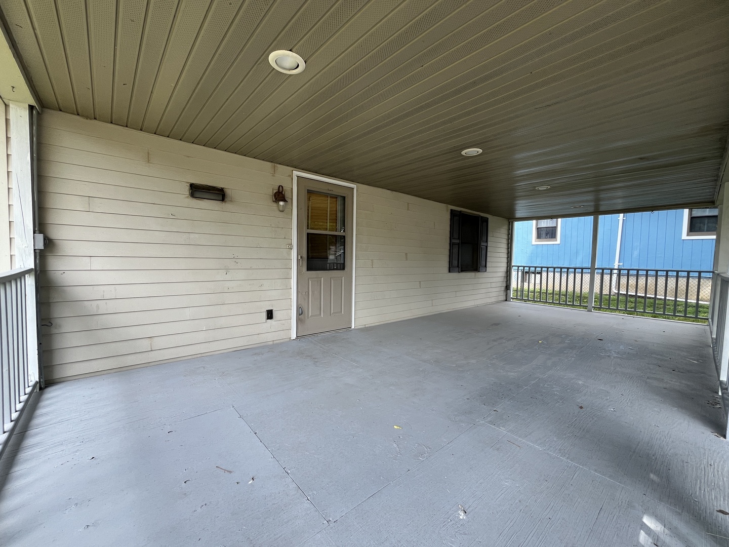 main property photo 12