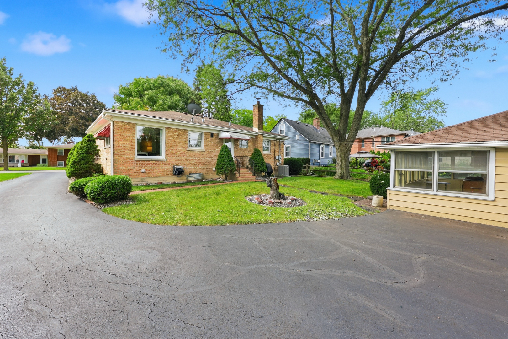 main property photo 25