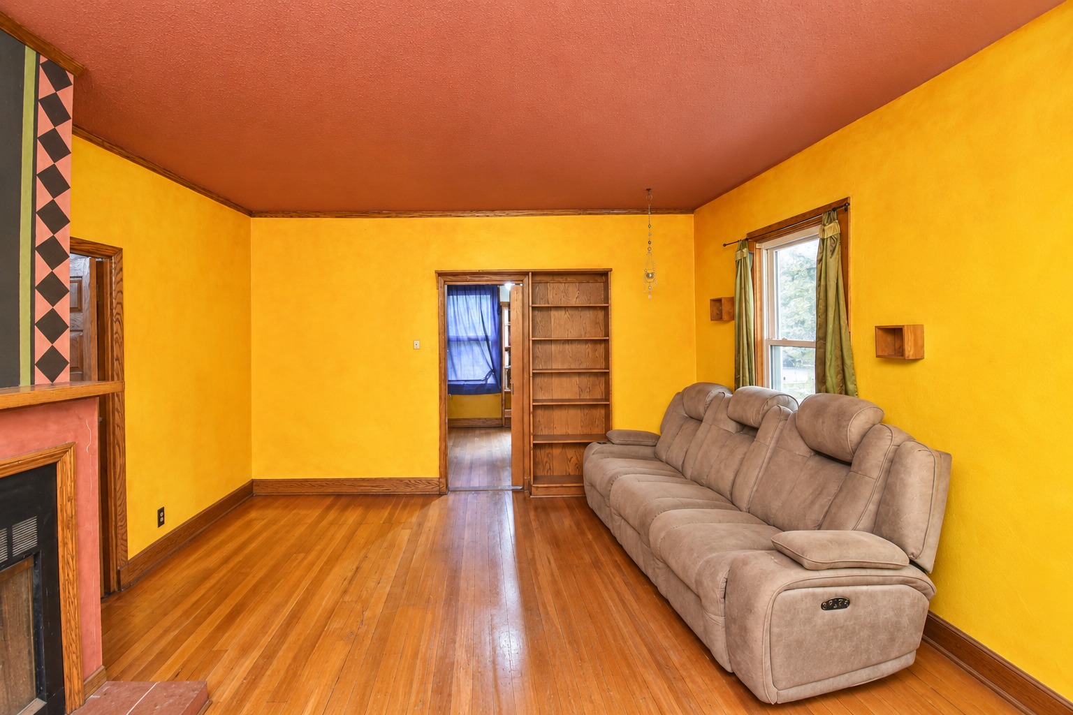 main property photo 6