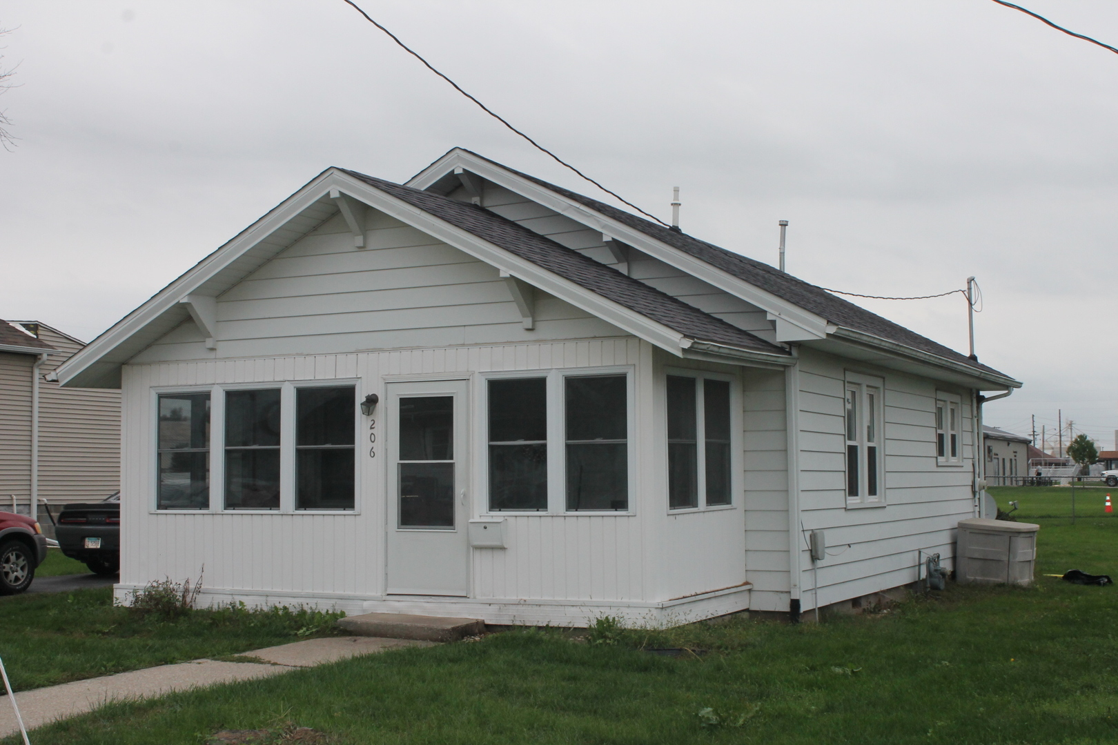 main property photo 0