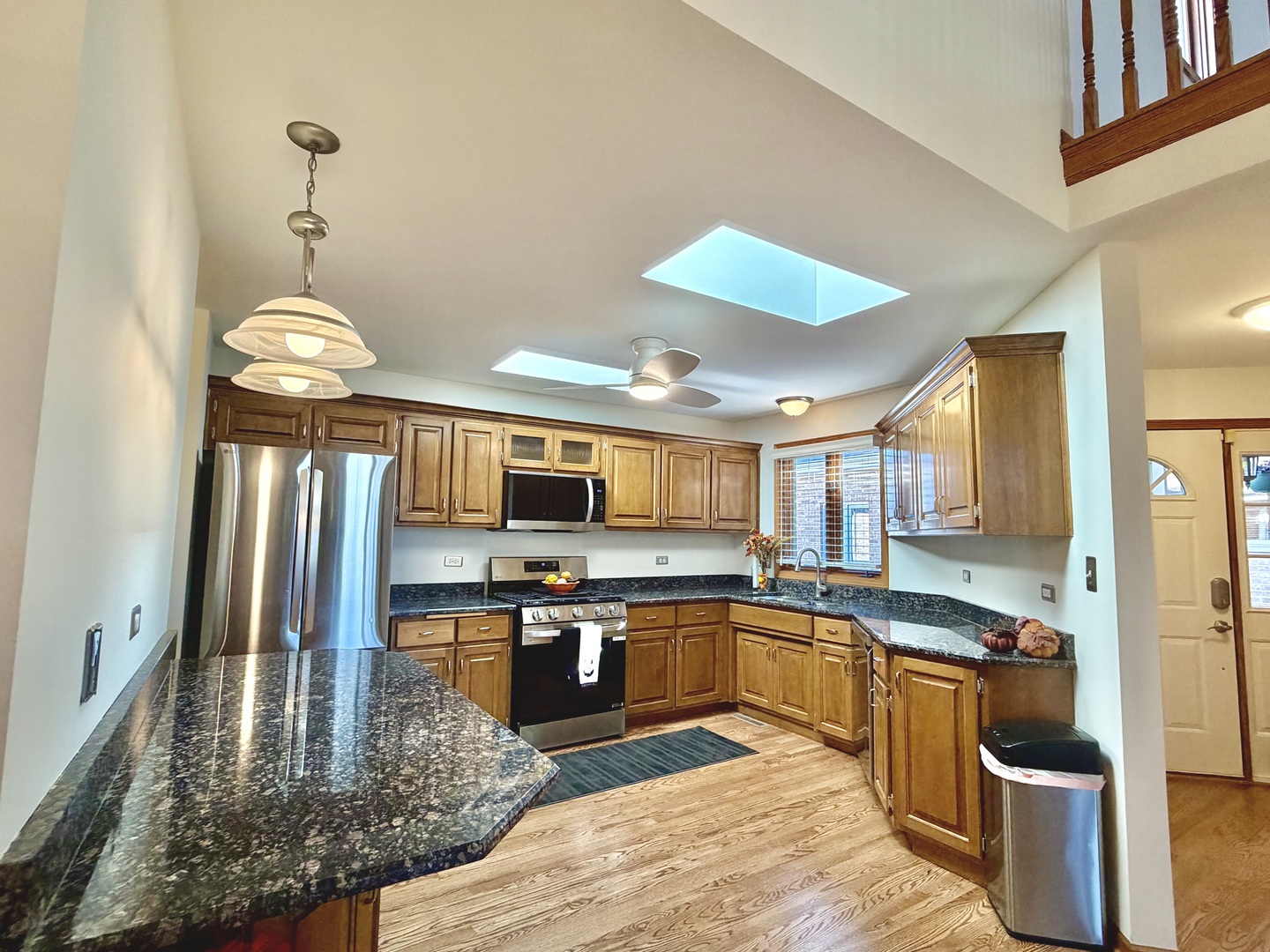 main property photo 9