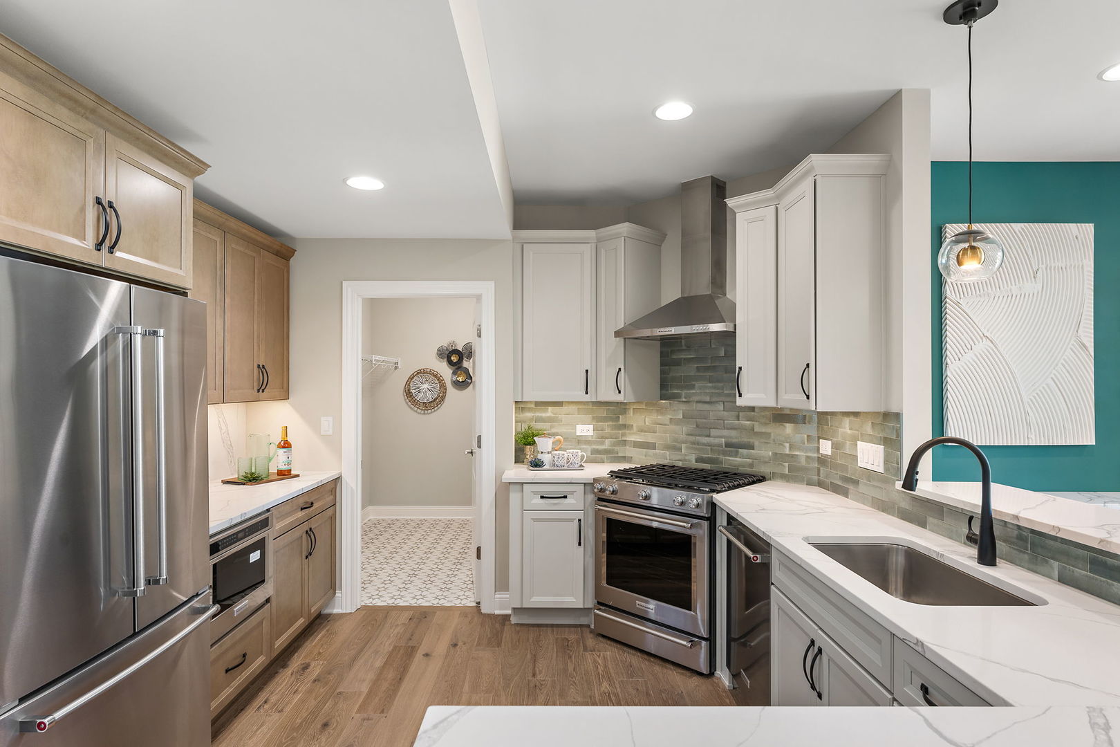 main property photo 6