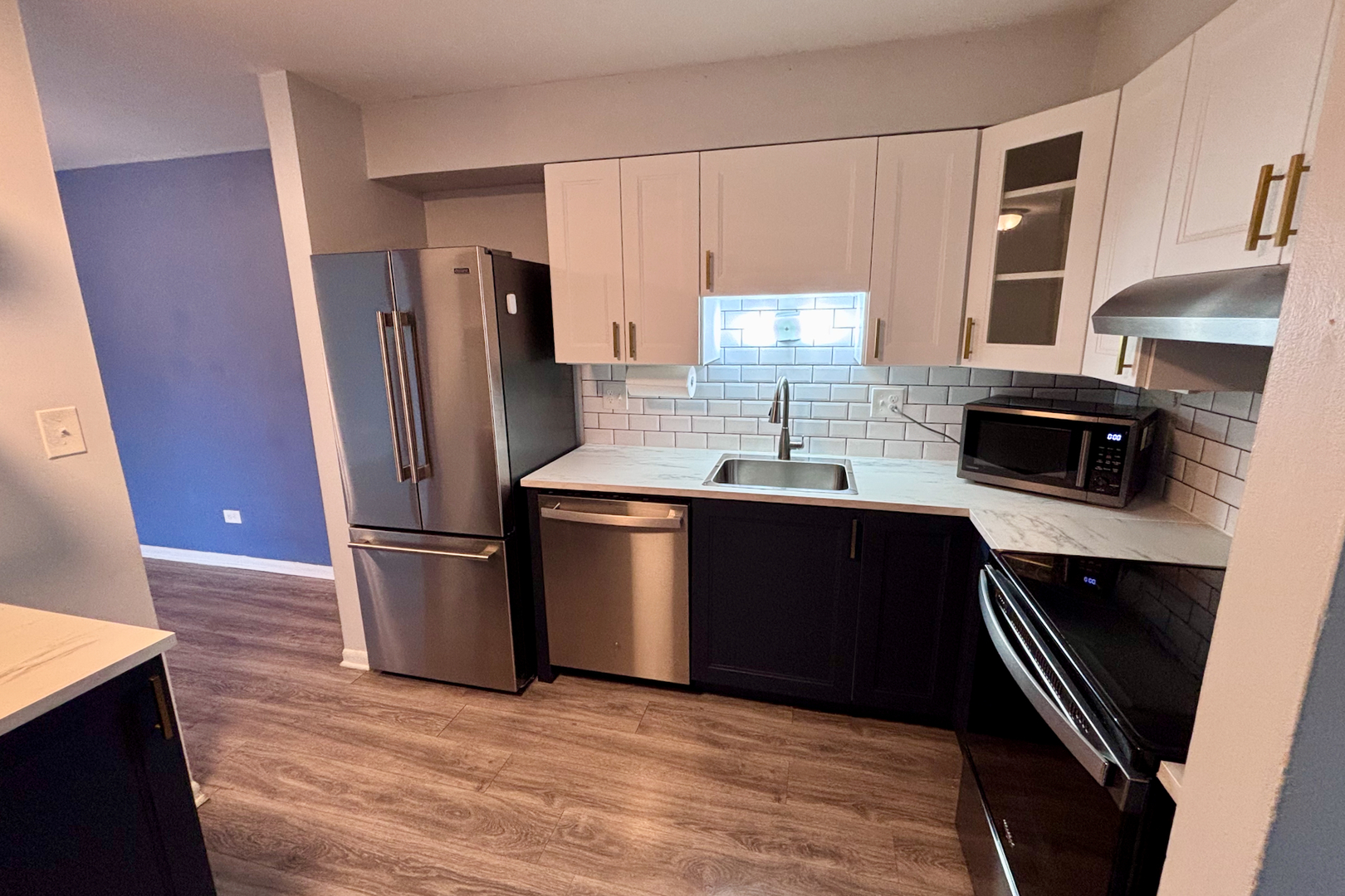 property viewer photo 16
