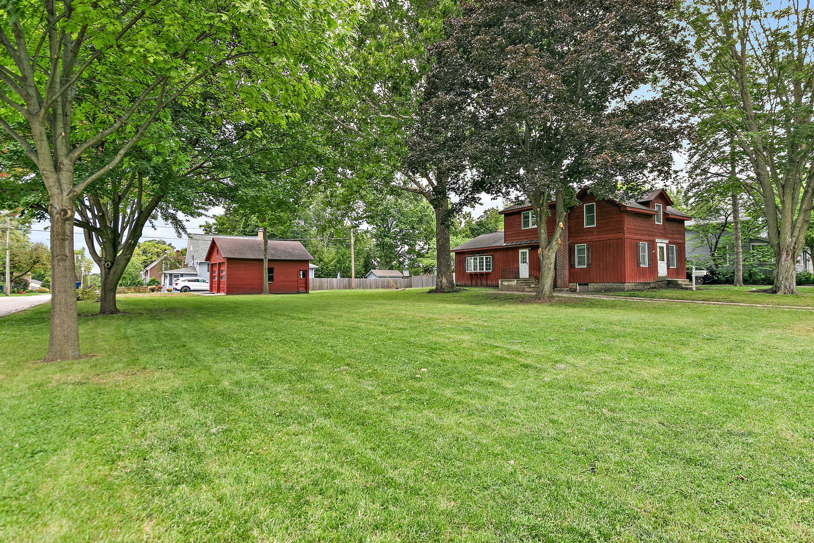 main property photo 3